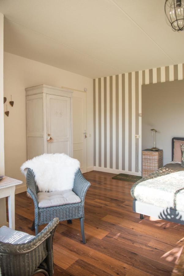 Broeks' Bed En Brood Bed & Breakfast Meerkerk Exterior foto